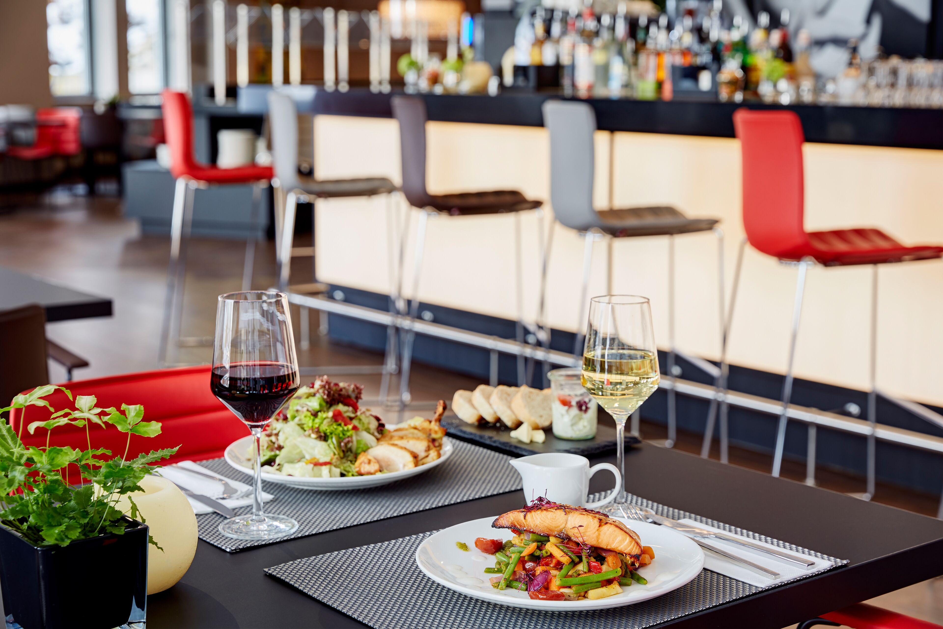 Petit déjeuner servi sur place