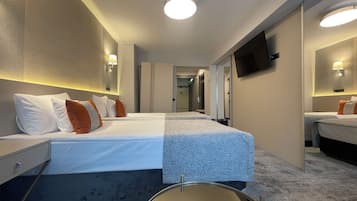 Chambre Double Ăconomique | Minibar, bureau, fer et planche Ă repasser, Wi-Fi gratuit