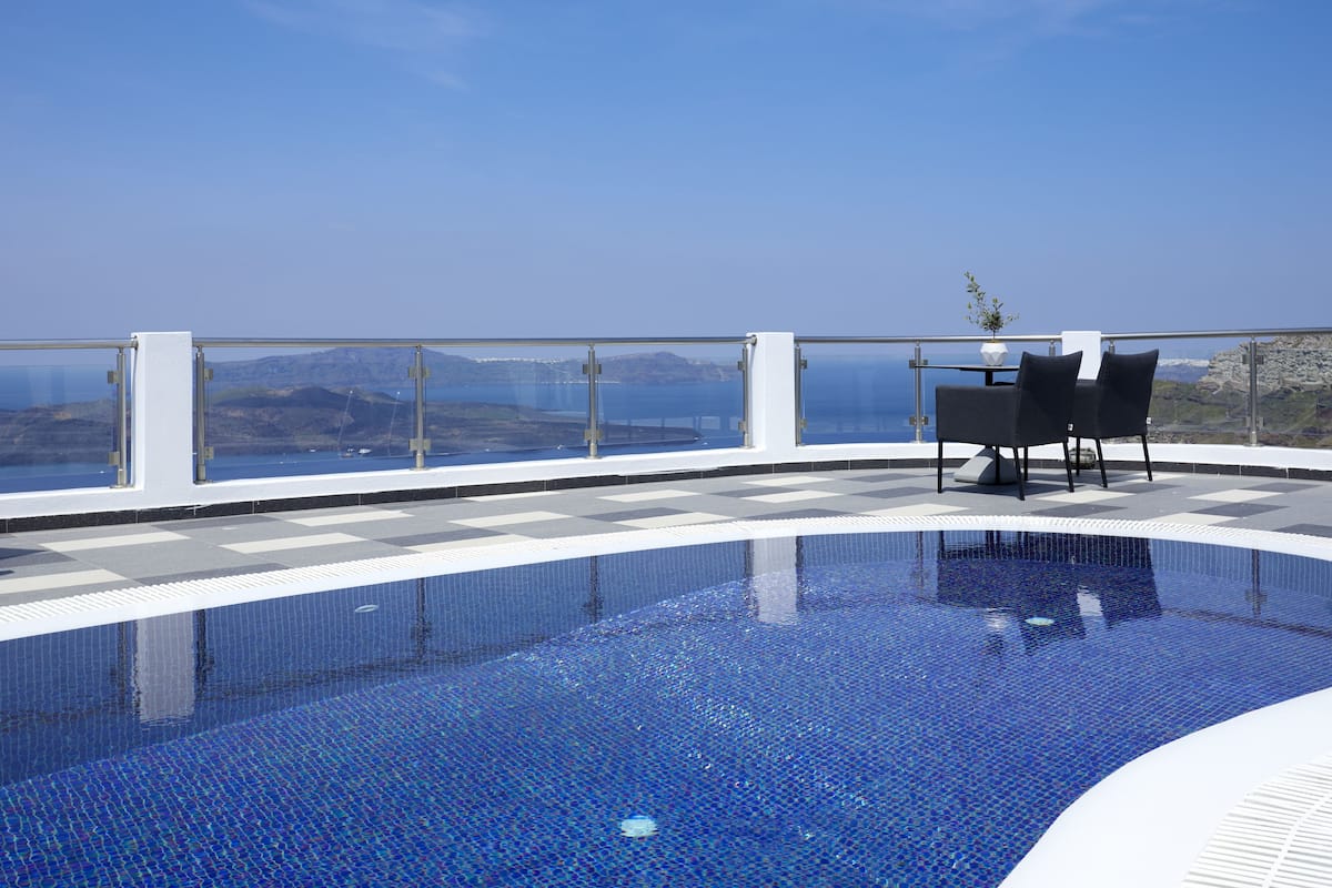 Petit Maison , Heated Private Pool, Sea View | View from room