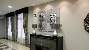 Pintu masuk interior