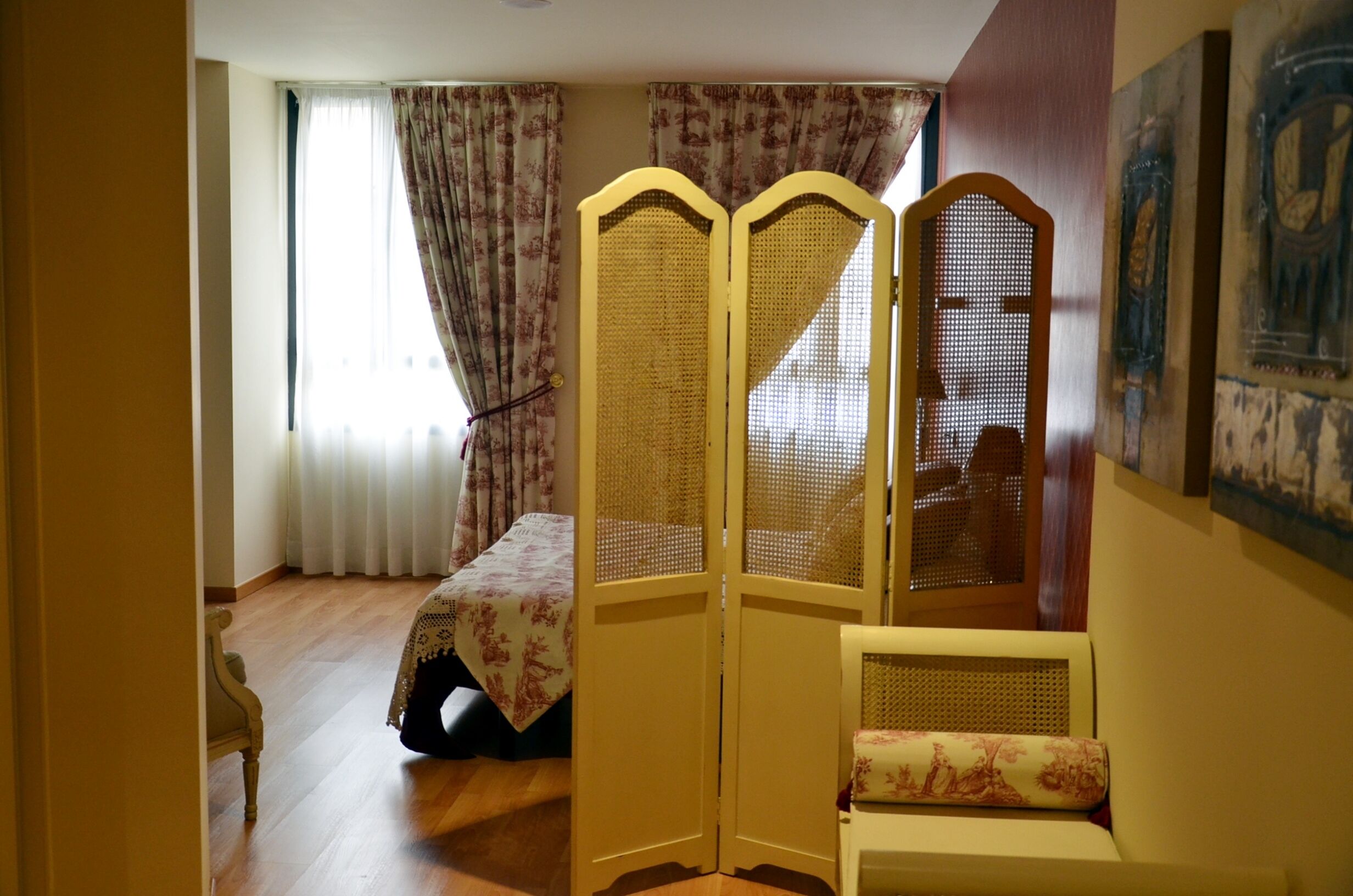 suite | 1 bedroom, desk, soundproofing, free wifi