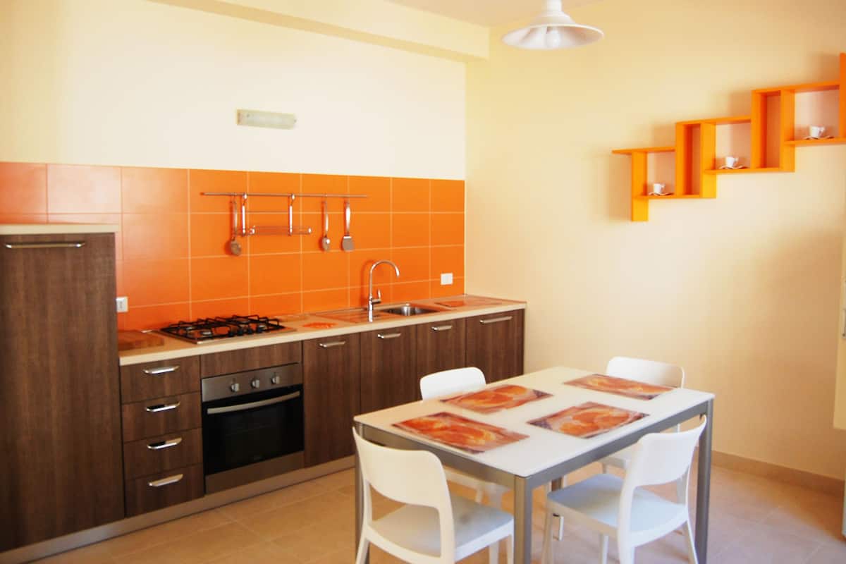 Apartment, 2 Bedrooms (Via S. Stefano del Sole, 9 - Sol Aran) | Private kitchen | Fridge, oven, stovetop, espresso maker