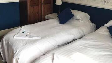 Standard Twin Room, Ensuite