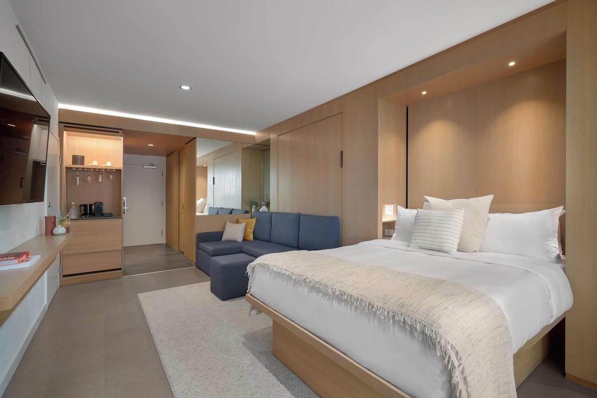 classique | 1 bedroom, premium bedding, down duvets, pillow-top beds