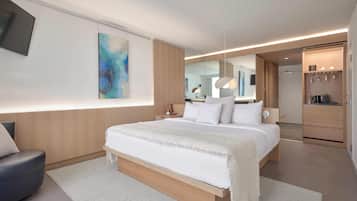 1 bedroom, premium bedding, down comforters, pillowtop beds