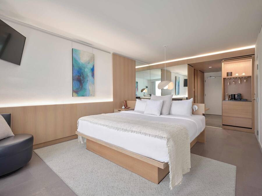 Premium bedding, down duvets, pillow-top beds, in-room safe