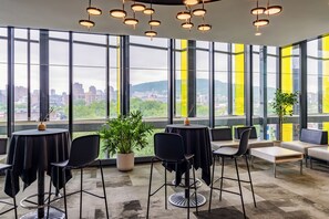 Banquet hall - Hotel de l'ITHQ (Montreal)