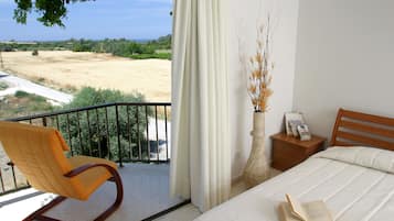 Studio, Balcony, Mountain View | Balcony