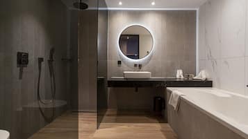 Standard-Doppelzimmer | Badezimmer