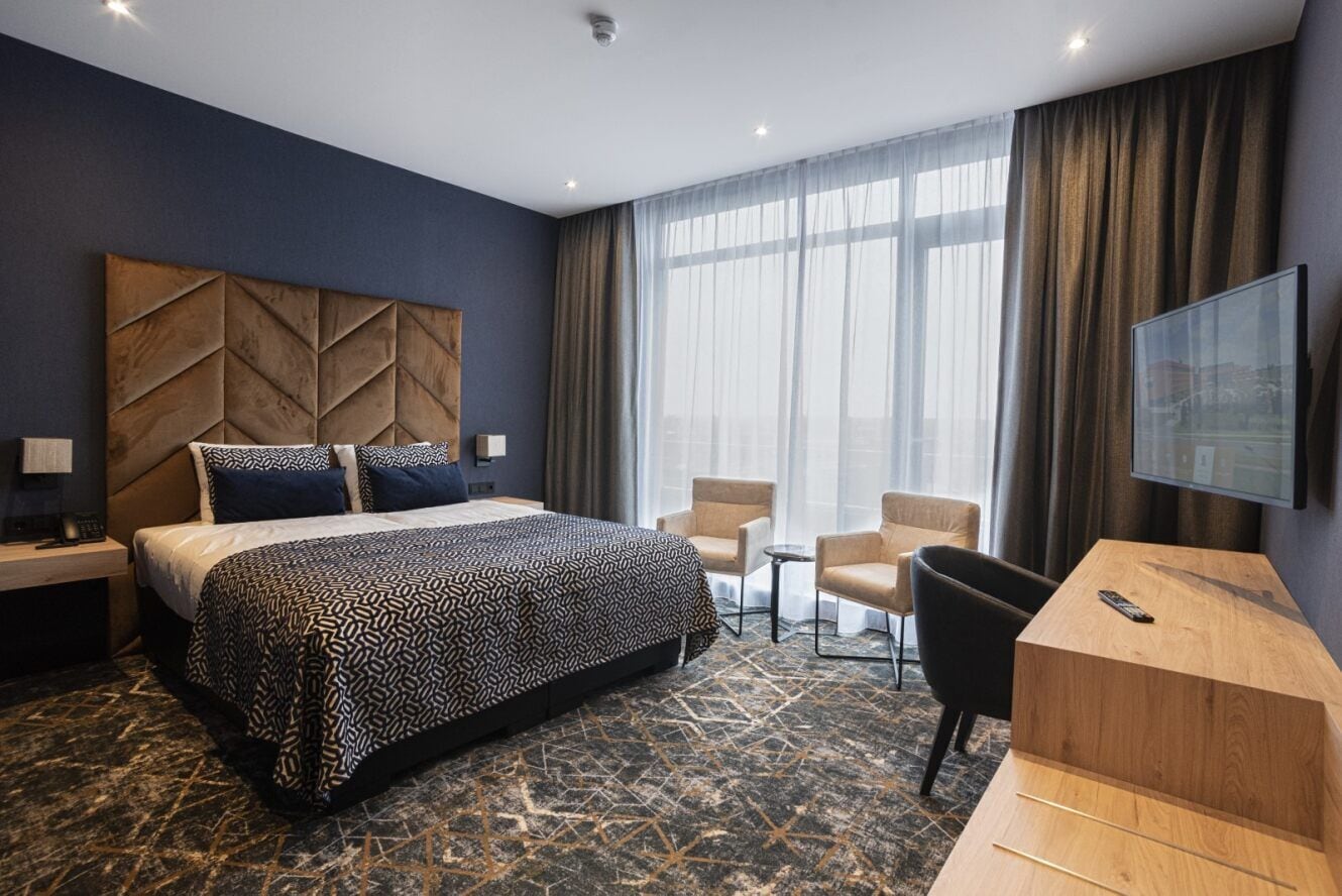 Standard-Doppelzimmer | Allergikerbettwaren, Zimmersafe, Schreibtisch