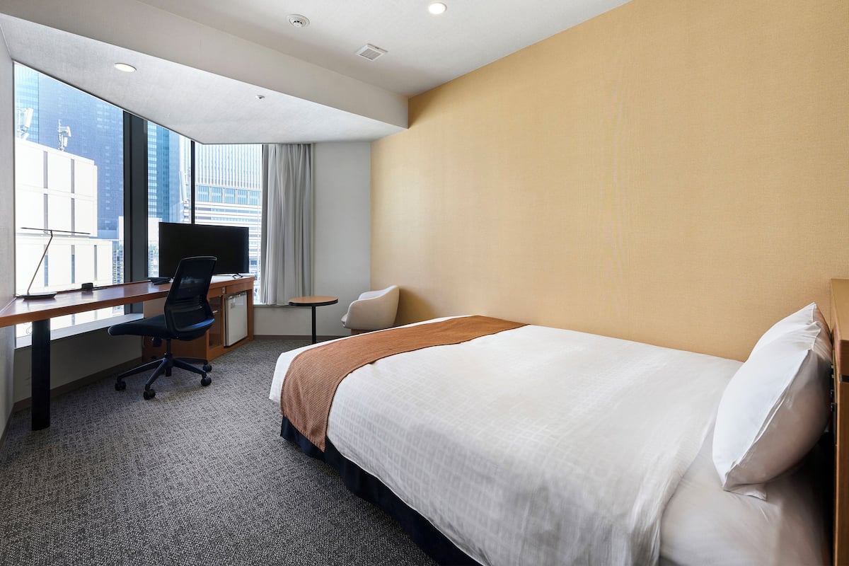 Ropa de cama de alta calidad, cubrecamas y escritorio