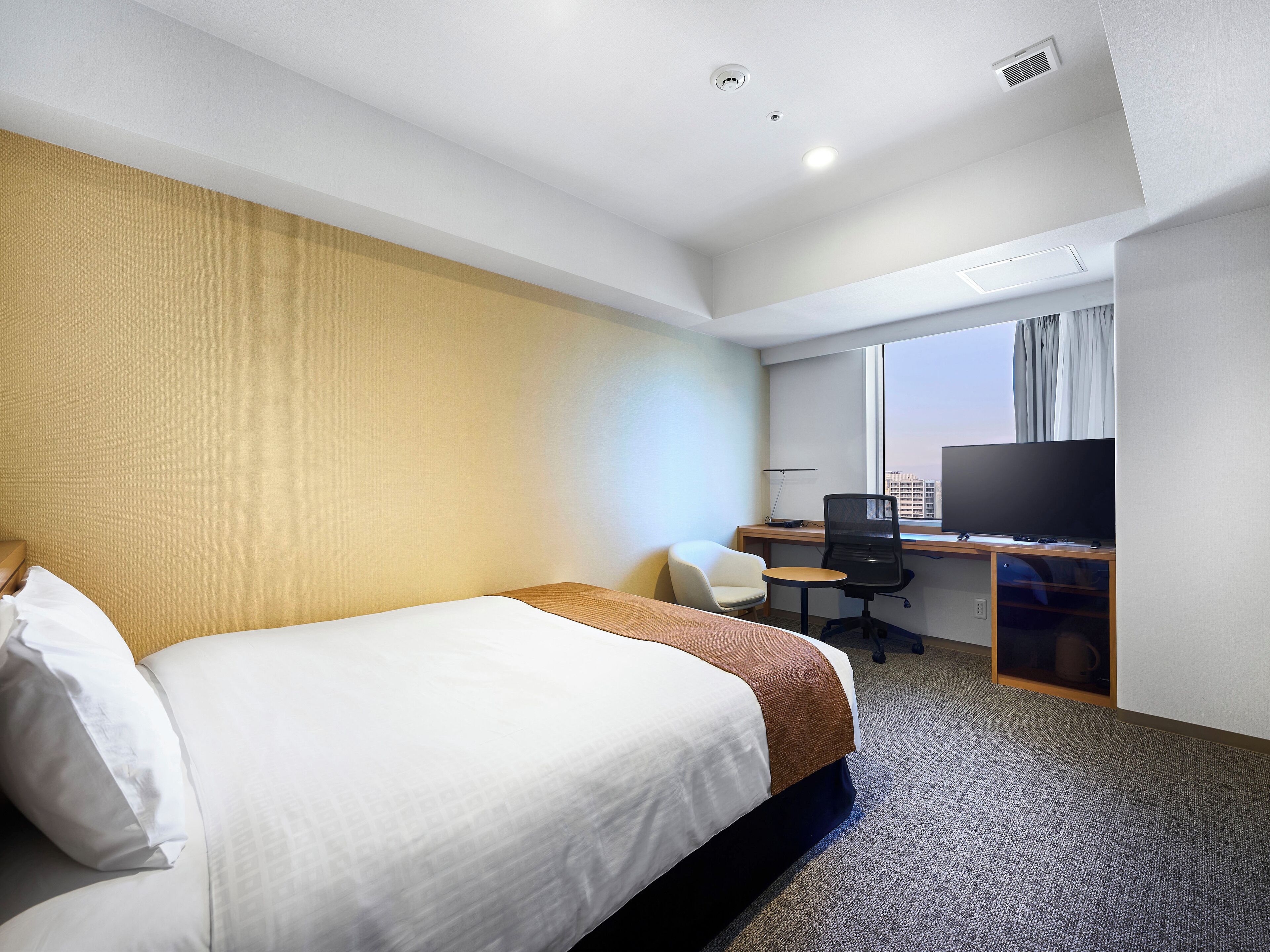 Ropa de cama de alta calidad, cubrecamas y escritorio 