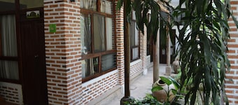 Eco Suites Uxlabil Guatemala City