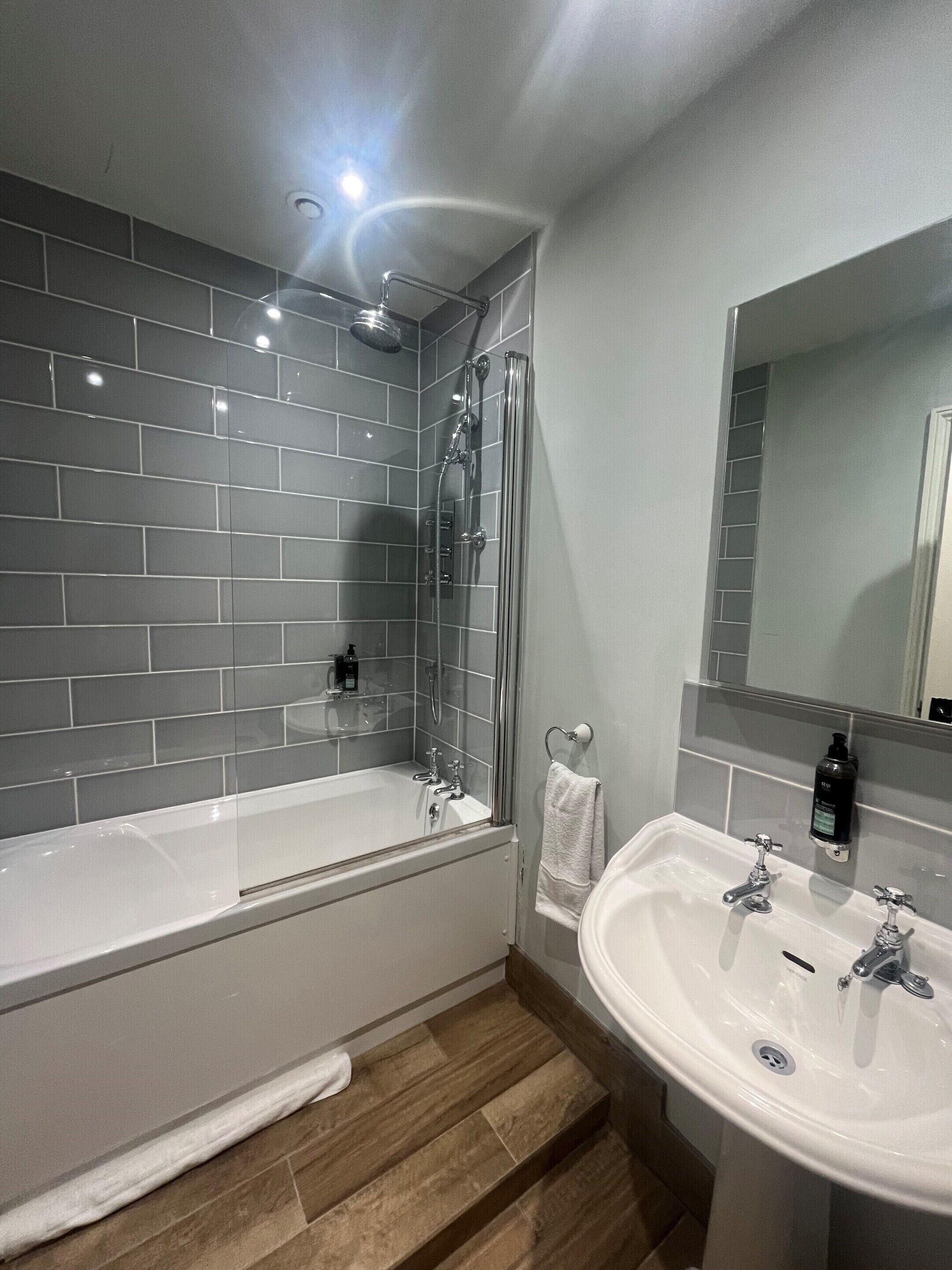 Double Room, Ensuite | Bathroom