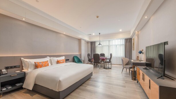 Premium bedding, minibar, in-room safe, desk - Zenith International Hotel (Guangzhou)