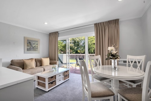 East Hampton House Resort