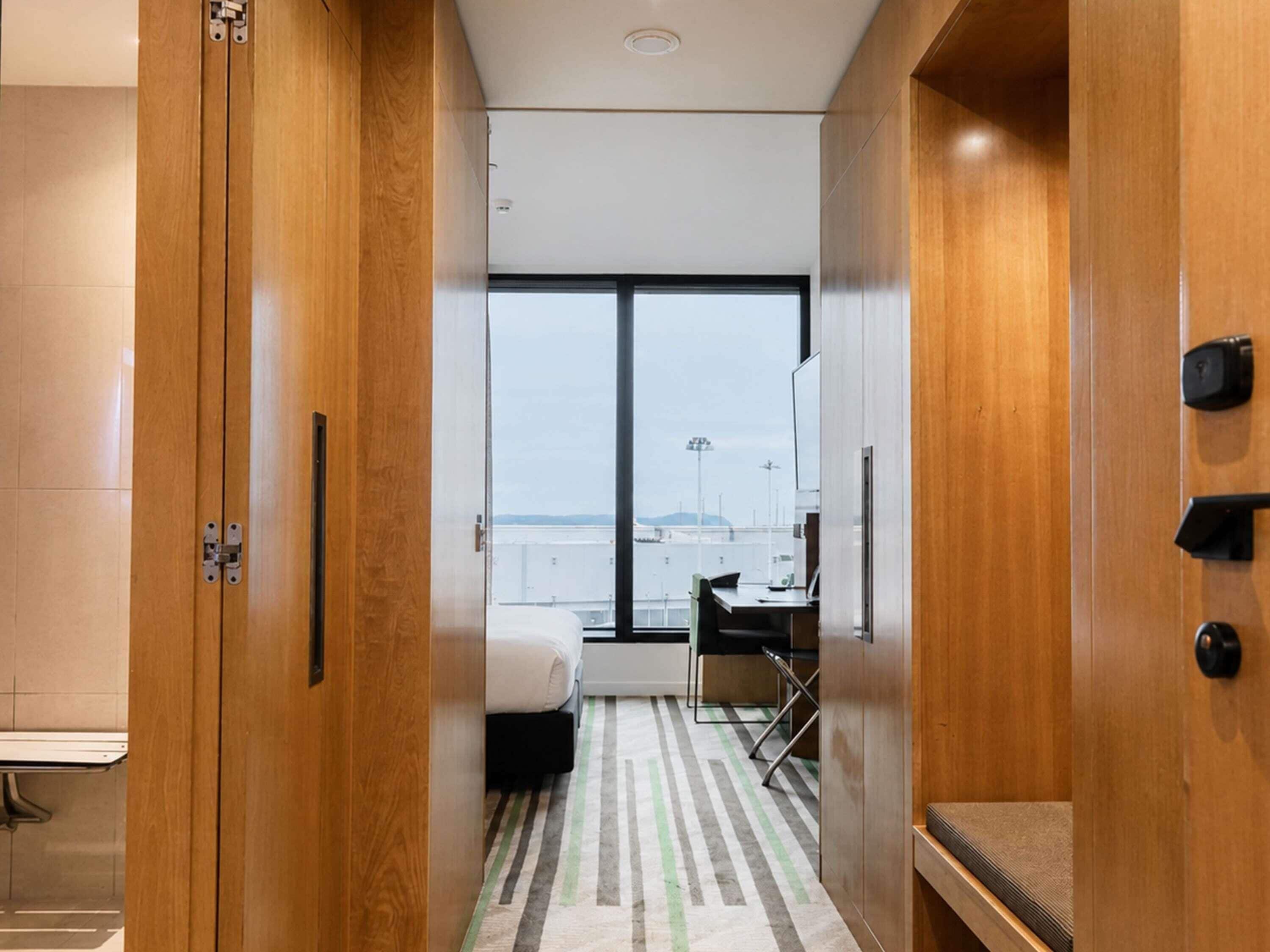 Superior Room, 1 King Bed, Accessible