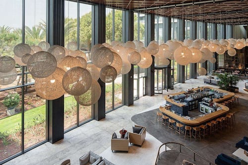 15 bars/lounges, 4 poolside bars, 2 beach bars