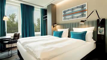 Schreibtisch, schallisolierte Zimmer, kostenloses WLAN, Bettwäsche