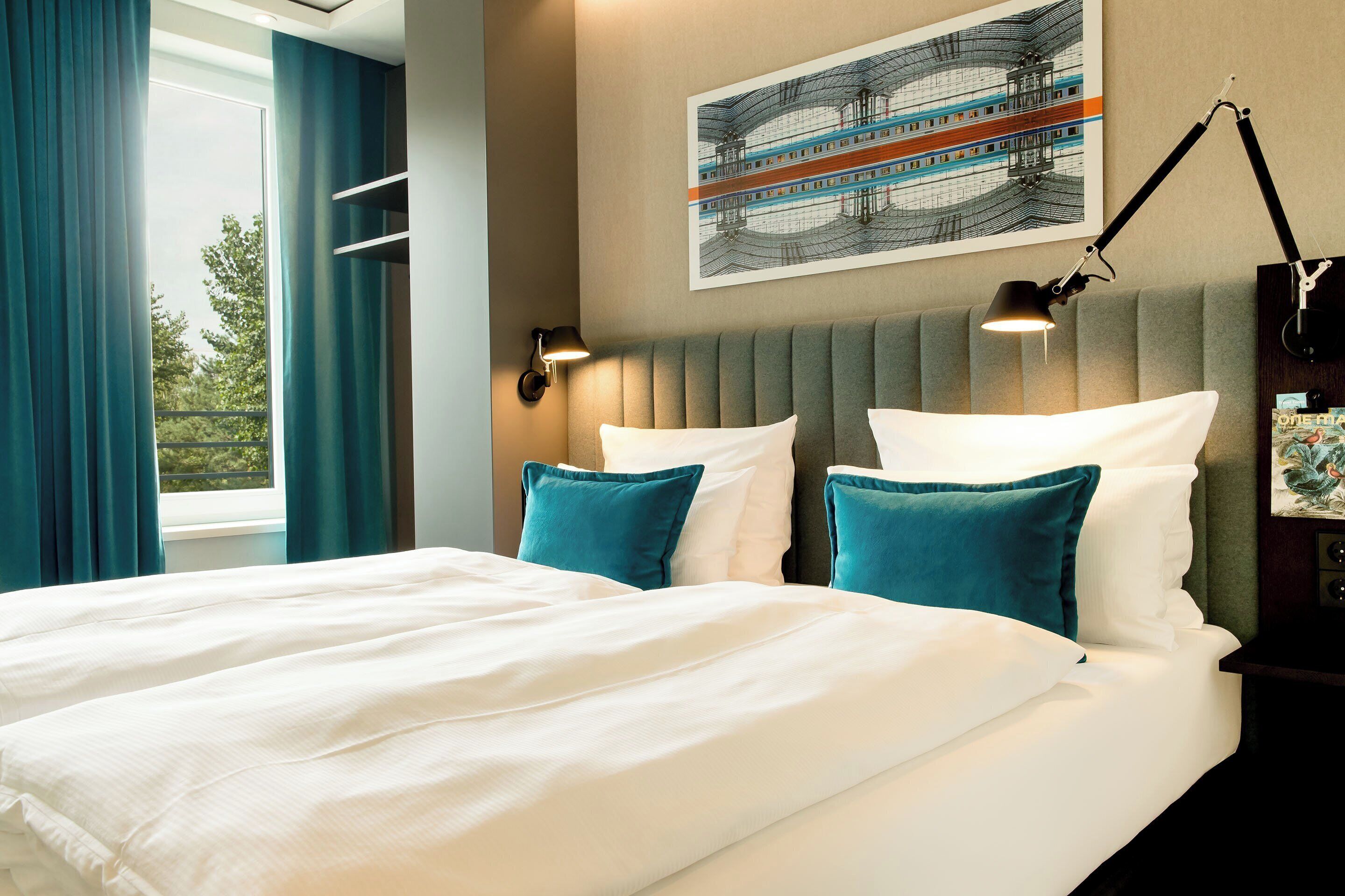 comfort room, 1 double bed, garden view | garden