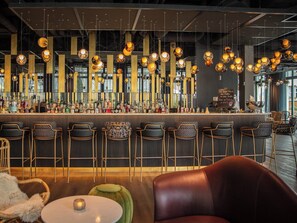Bar (on property) - Motel One Saarbrücken (Saarbrücken)