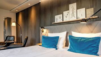 Bureau, chambres insonorisées, Wi-Fi gratuit, draps fournis