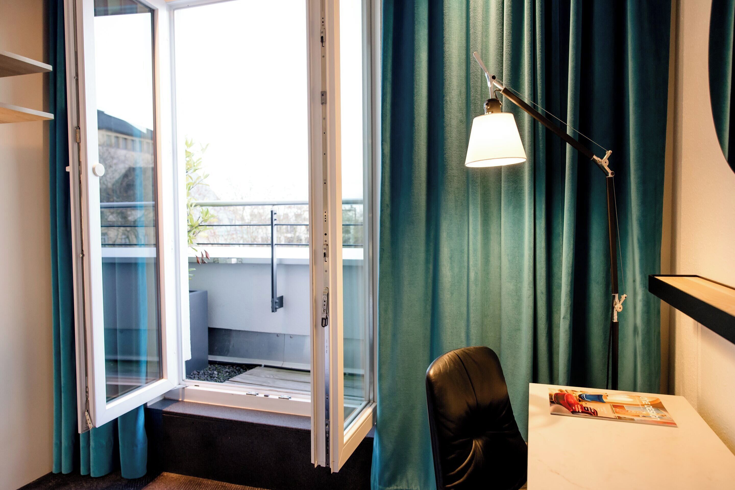 Room, Balcony (THE ONE) | Balcony