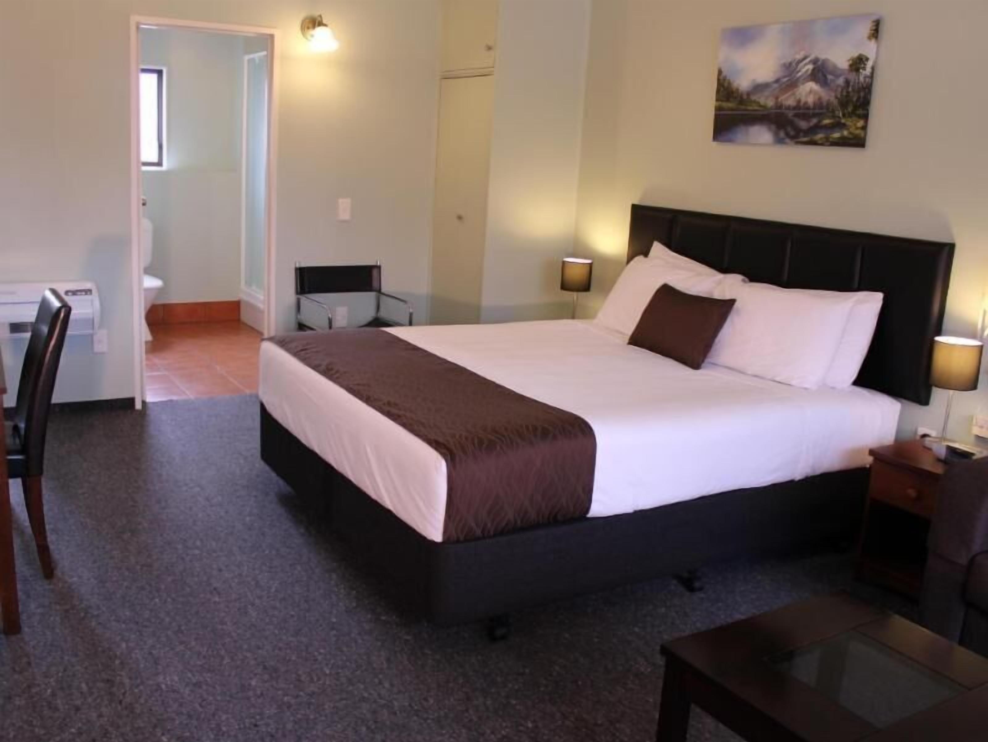 In-room safe, iron/ironing board, free WiFi, bed sheets