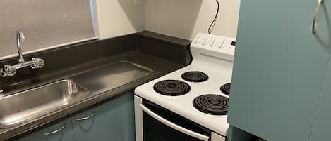 Apartment, 2 Bedrooms | Private kitchen