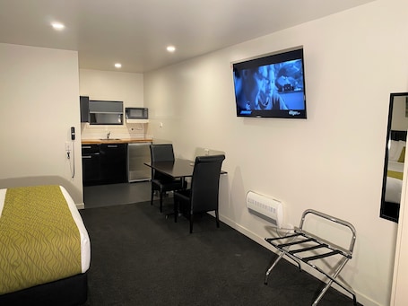 Studio | Living area | 50-inch Smart TV with digital channels, TV