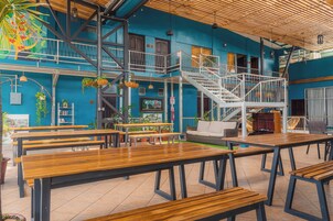 24-cm TV with cable channels