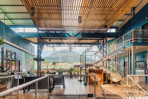 Terrace/patio - Hotel Las Colinas (La Fortuna)