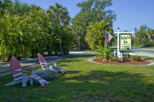 Anchor Inn and Cottages