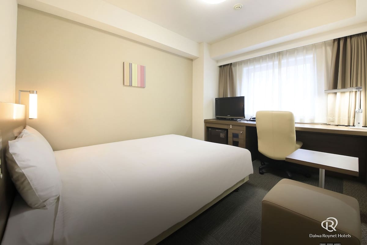 Ropa de cama de alta calidad, edredón, escritorio y cortinas blackout