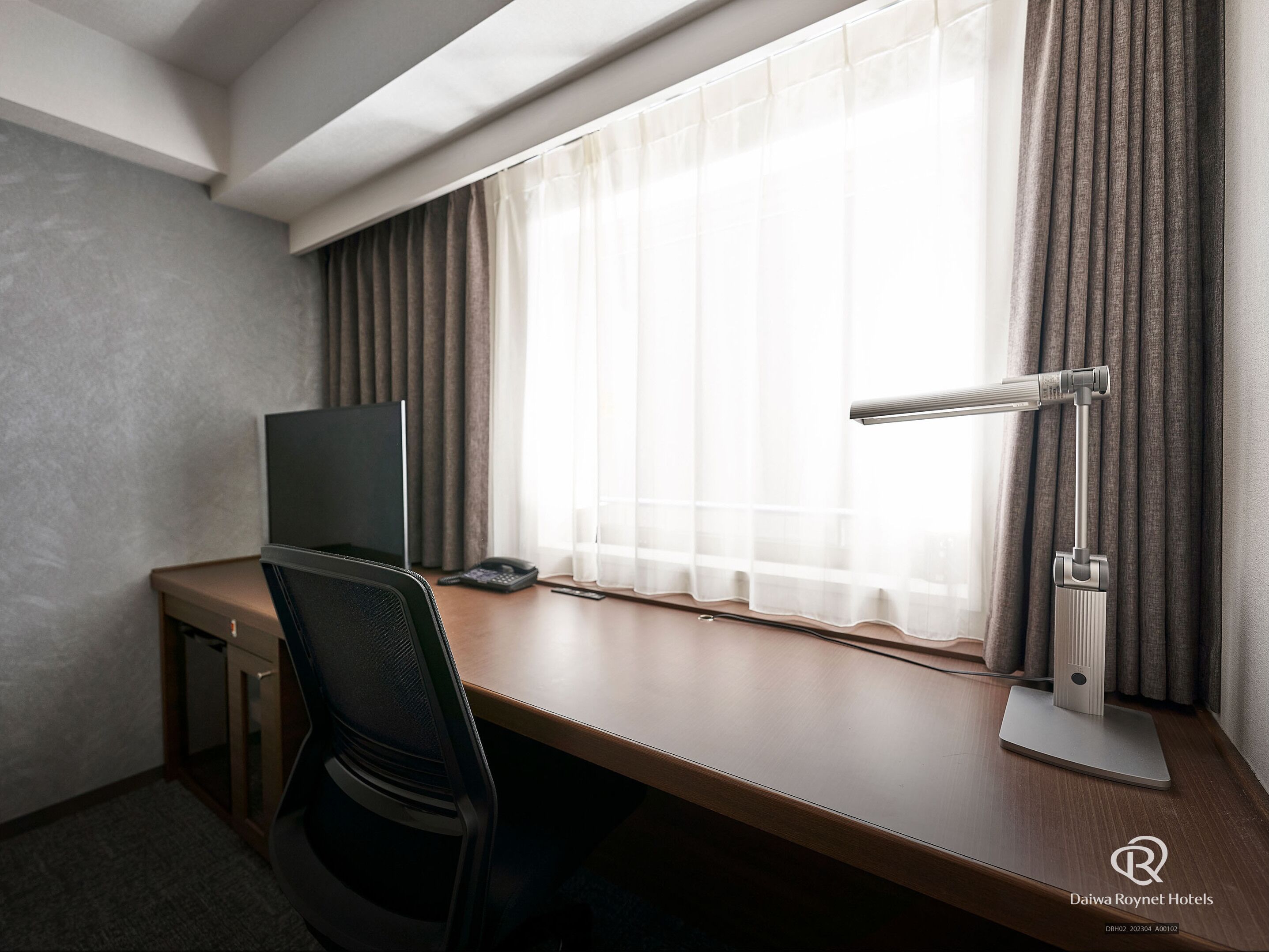 1 bedroom, premium bedding, down duvets, desk