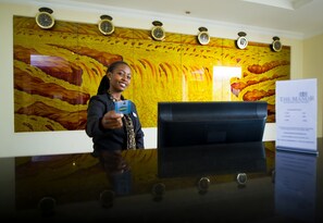 Interior entrance - The Manor Hotel (Kigali)