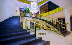 Interior entrance - The Manor Hotel (Kigali)