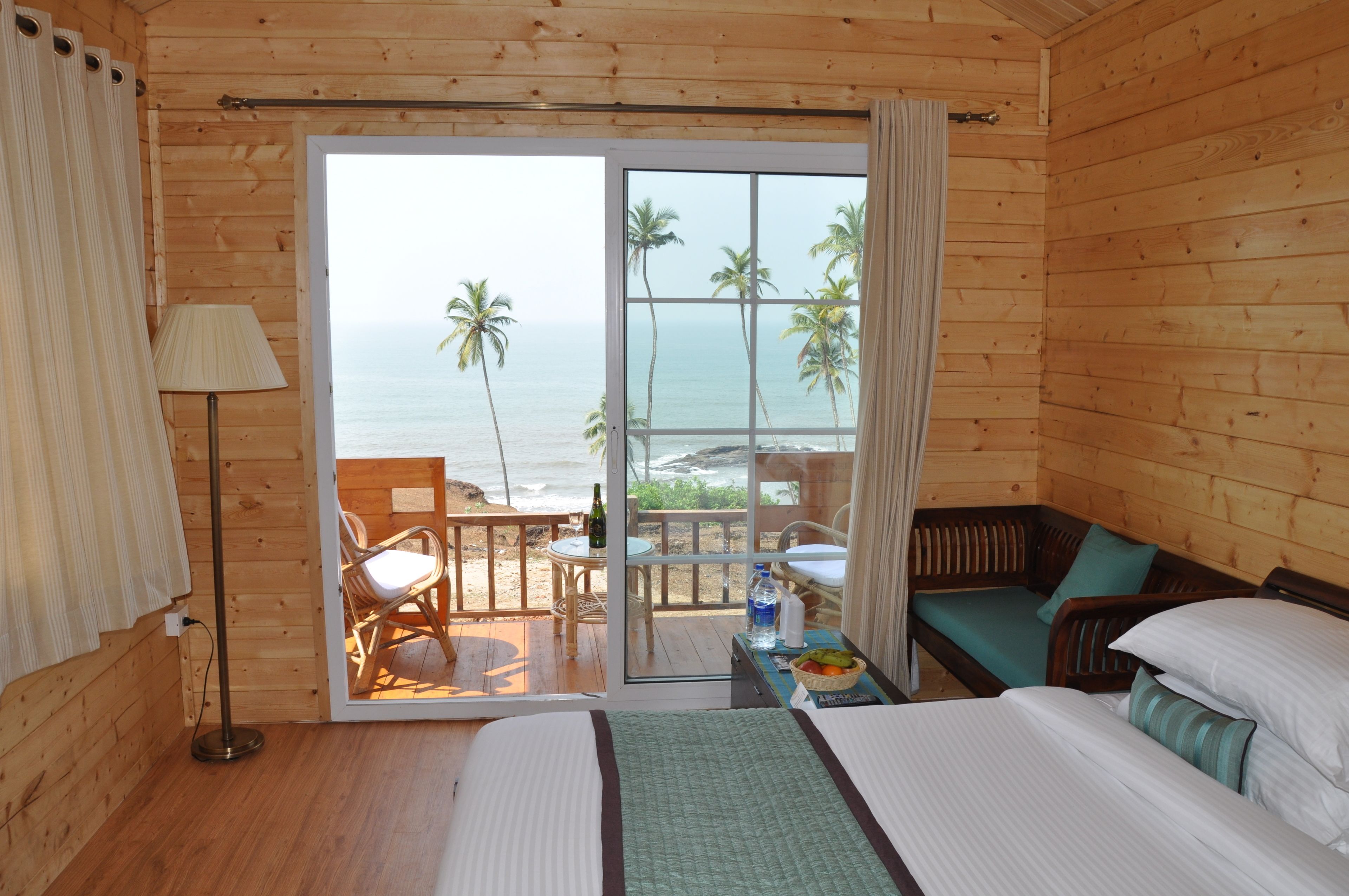 premier cottage, 1 queen bed, sea view | premium bedding, in-room safe, iron/ironing board, rollaway beds