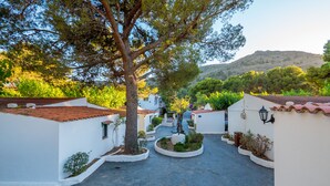Unclassified image, 5 of 44, button - Cala Montjoi, Ciudad de Vacaciones (Roses)