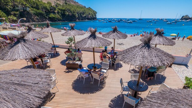 Unclassified image, 1 of 44, button - Cala Montjoi, Ciudad de Vacaciones (Roses)