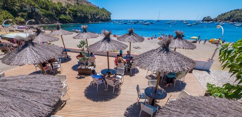 Cala Montjoi, Ciudad de Vacaciones