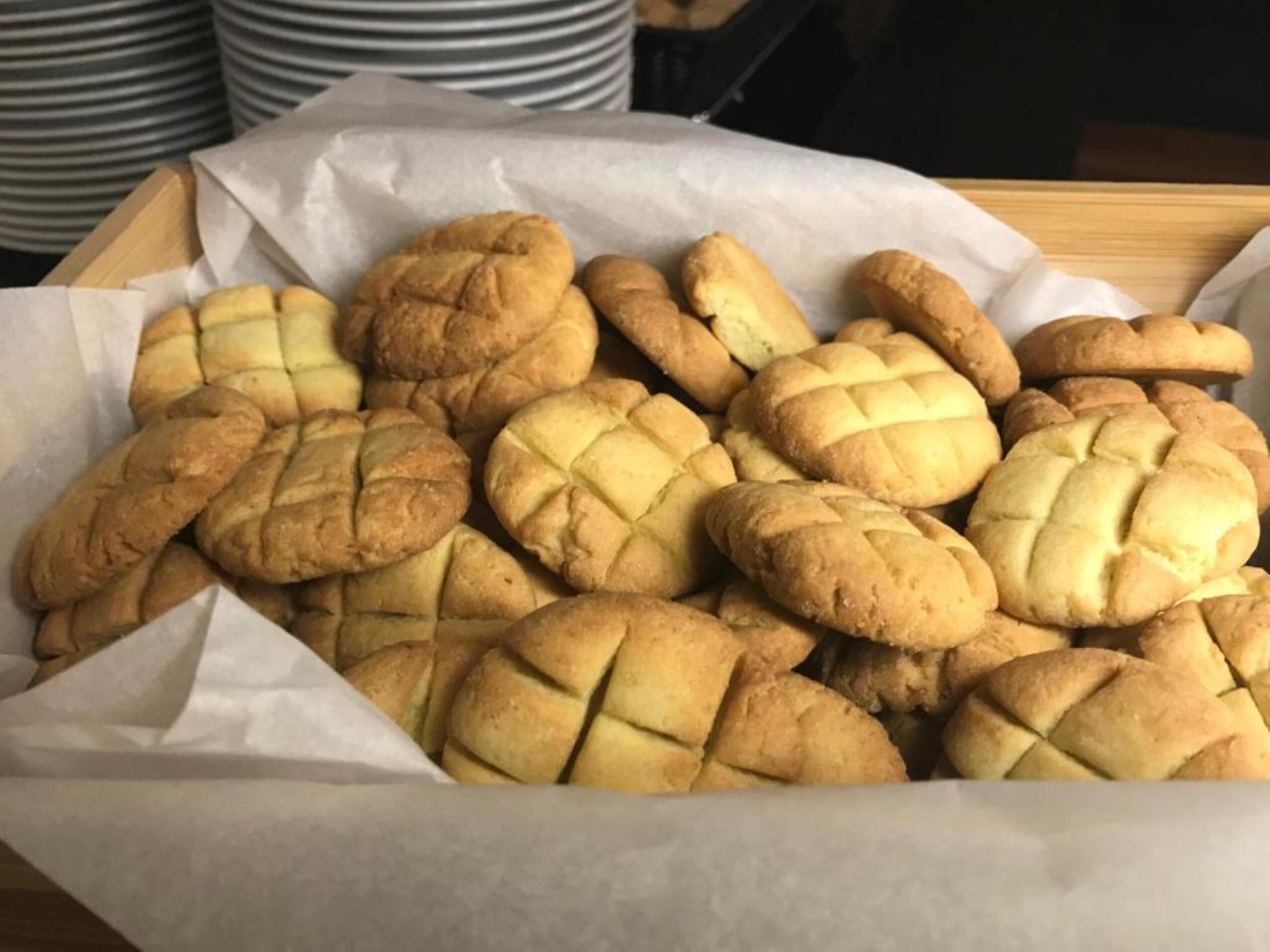 free buffet breakfast