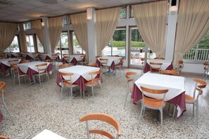 Restaurant - Inatel Santa Maria da Feira (Santa Maria da Feira)