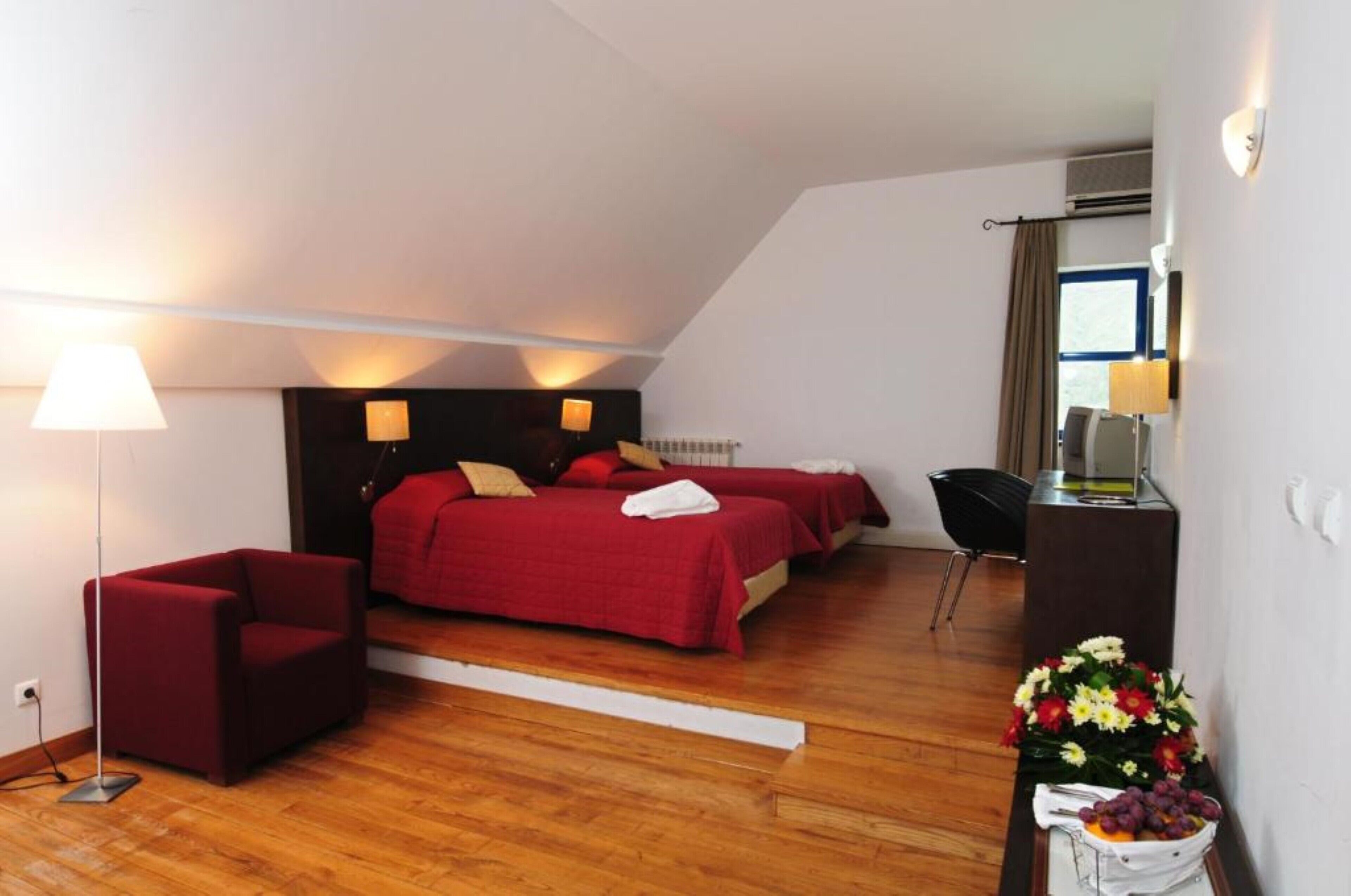 minibar, individually decorated, desk, soundproofing