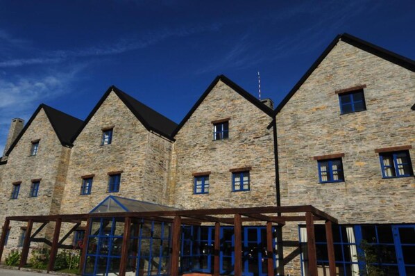 Front of property - INATEL Piódão Hotel (Arganil)