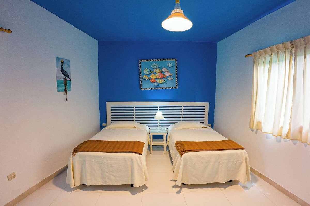Standaard kamer, 2 eenpersoonsbedden, bijgebouw | 1 slaapkamer, Italiaanse Frette-lakens, luxe beddengoed