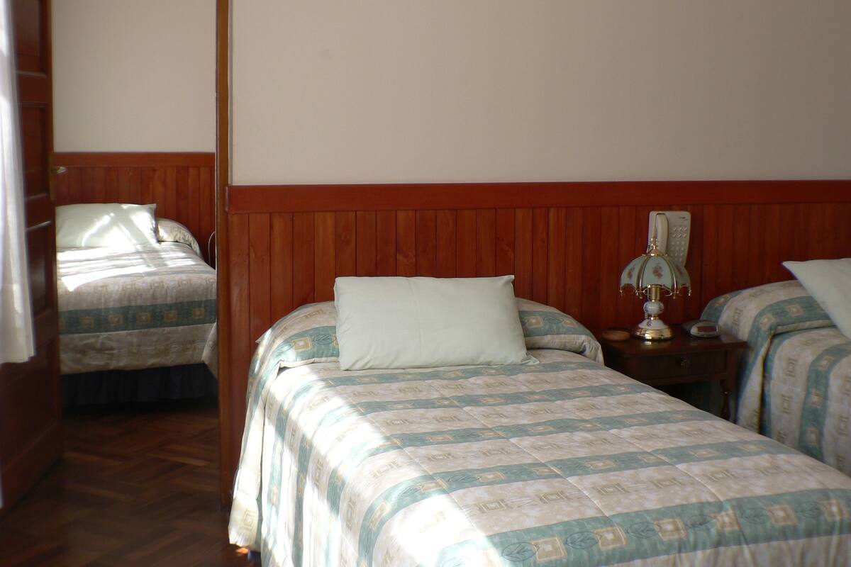 Premium bedding, down comforters, in-room safe, desk