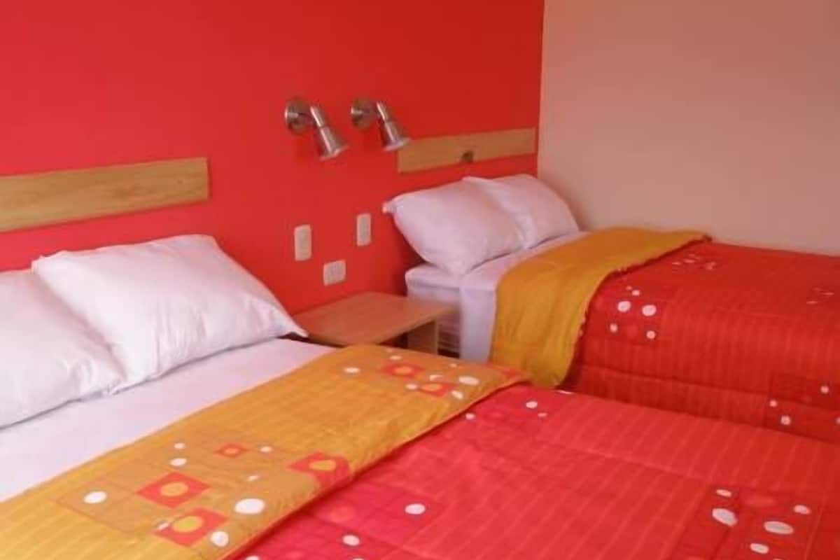 twin room | in-room safe, free wifi, bed sheets