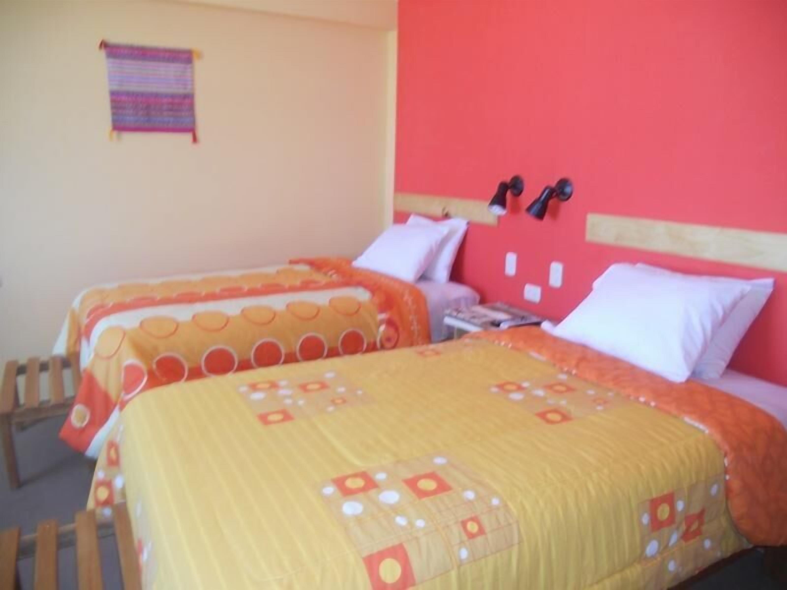 twin room | living area