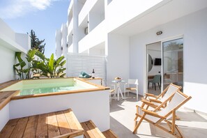 Junior-Studiosuite, Poolblick | Eigener Whirlpool